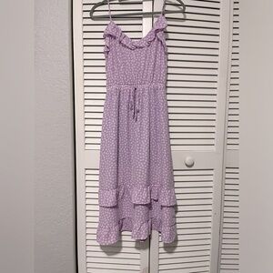 Perfect dress for spring or summer! Nice for beach walks or even a nice dinner